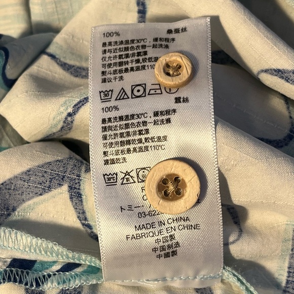 Men’s TOMMY BAHAMA Blue Swirl Short Sleeve Shirt 100% Silk sz M - Picture 10 of 10